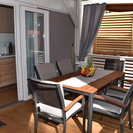 Кемпинг Mobile Starfish I Camp Biograd Биоград-на-Мору