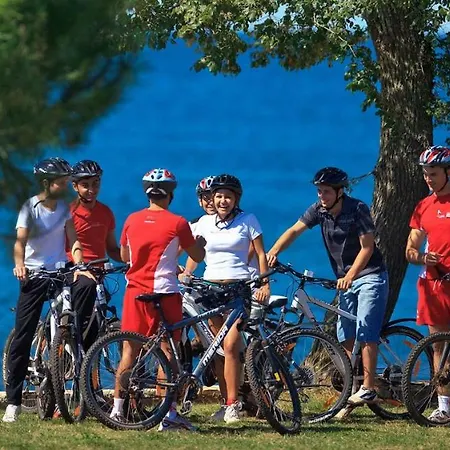 Mobile Starfish I Camp Biograd Camping 4*