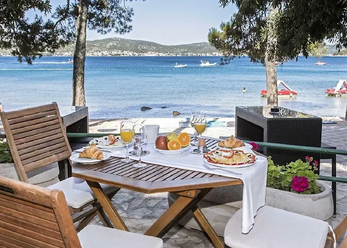 Mobile Starfish I Camp Biograd Кемпинг